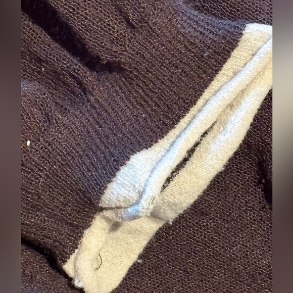 Hugo Boss sheer sweater size M/L - Picture 9 of 9